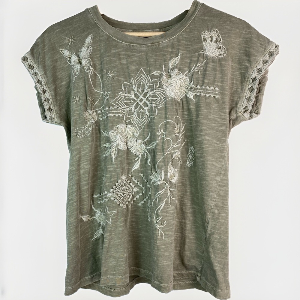 Caite Women's S Green Ivory Floral Embroidered Handmade Boho T-Shirt
